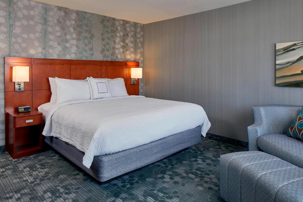 King Room with Sofa Bed - Communication Assistance interior